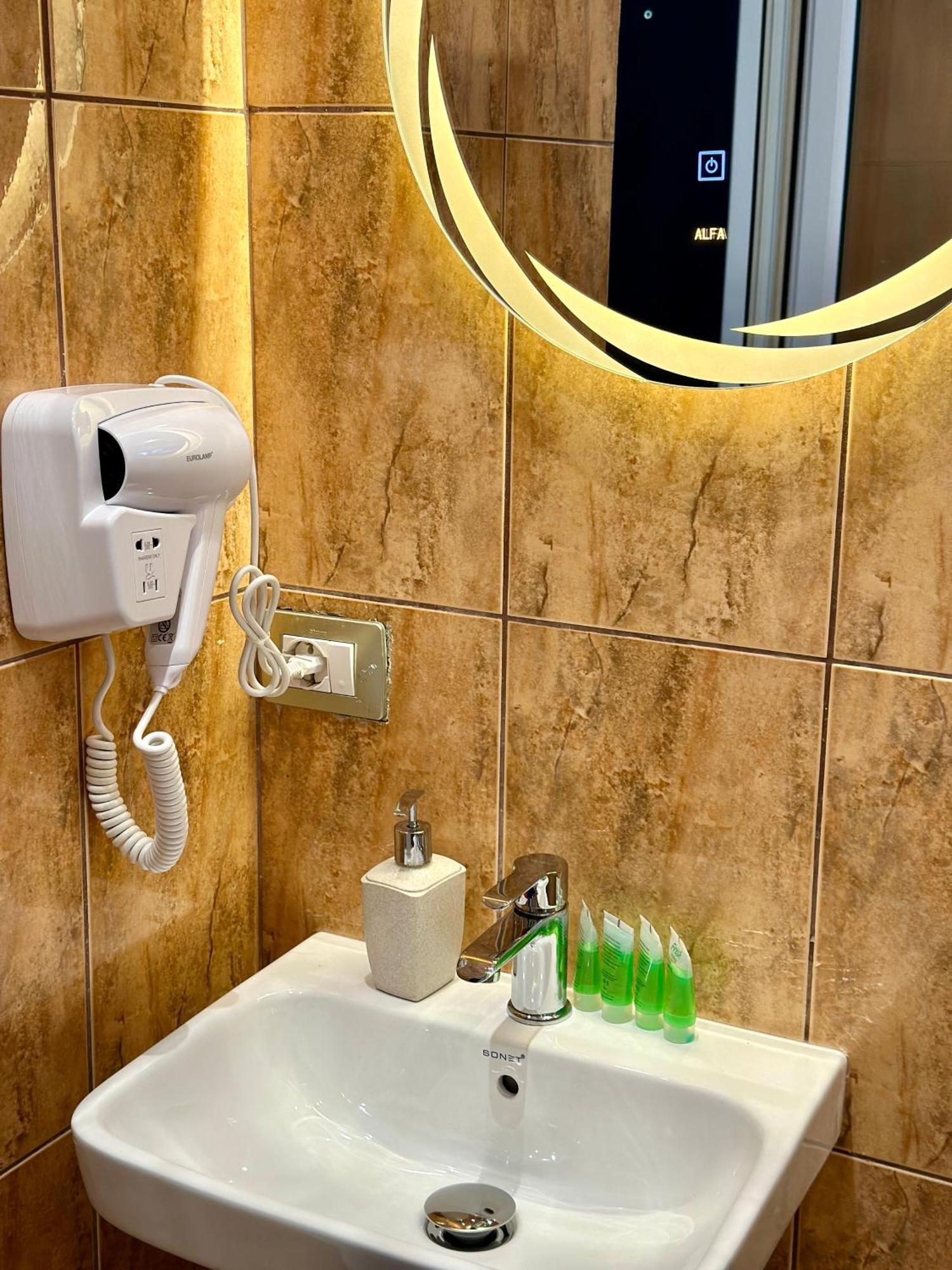 Anel Suites Avlonya Dış mekan fotoğraf